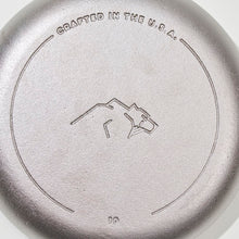 画像をギャラリービューアに読み込む, GRIZZLY 10" Cast Iron Casserole