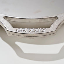 画像をギャラリービューアに読み込む, GRIZZLY 10" Cast Iron Skillet
